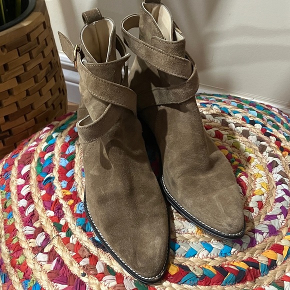 Banana Republic Stella Suede Women's Ankle Boots - Picture 2 of 10